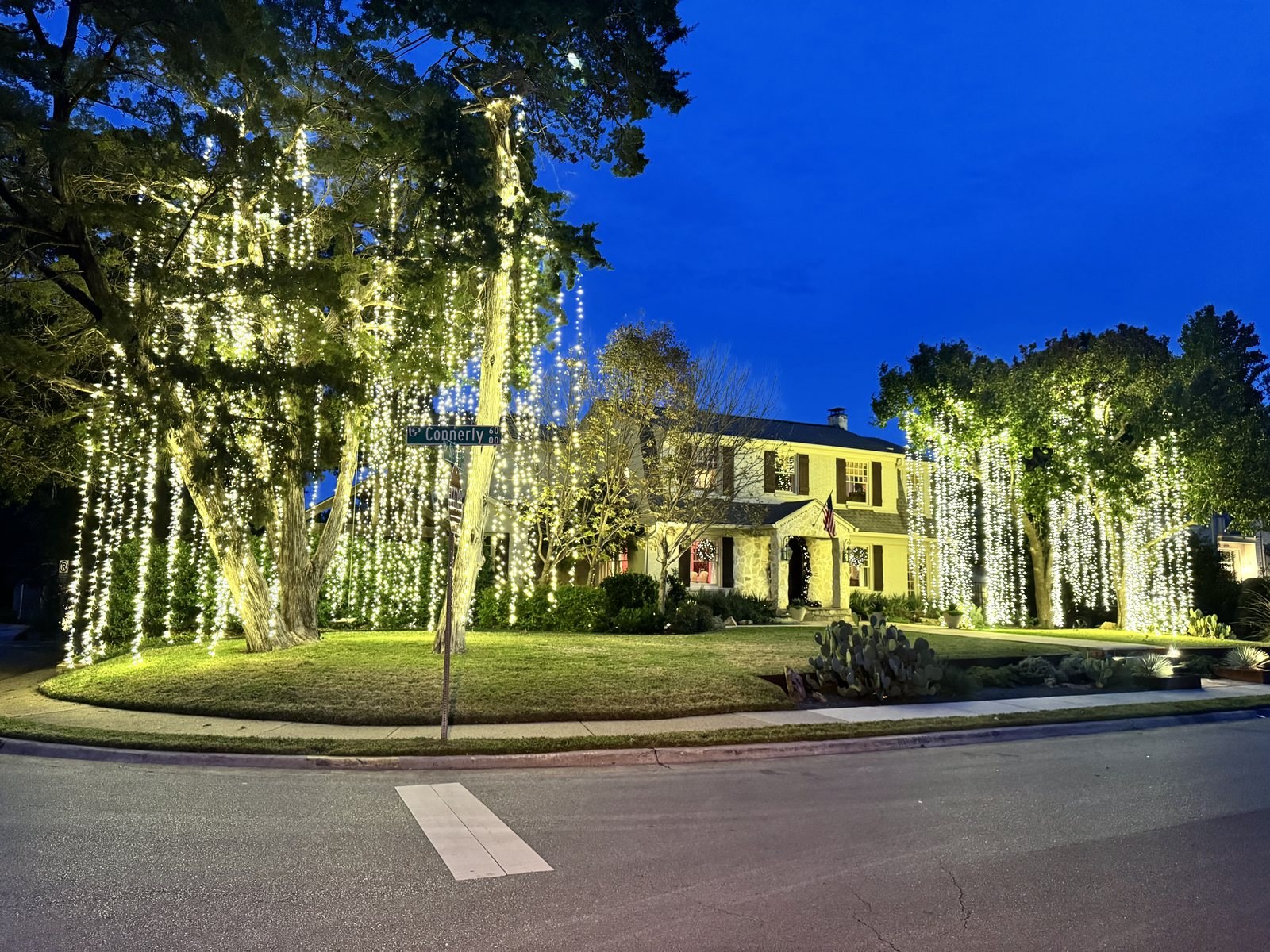 A Pittsburgh home beautifully decorated by WeLight Pittsburgh