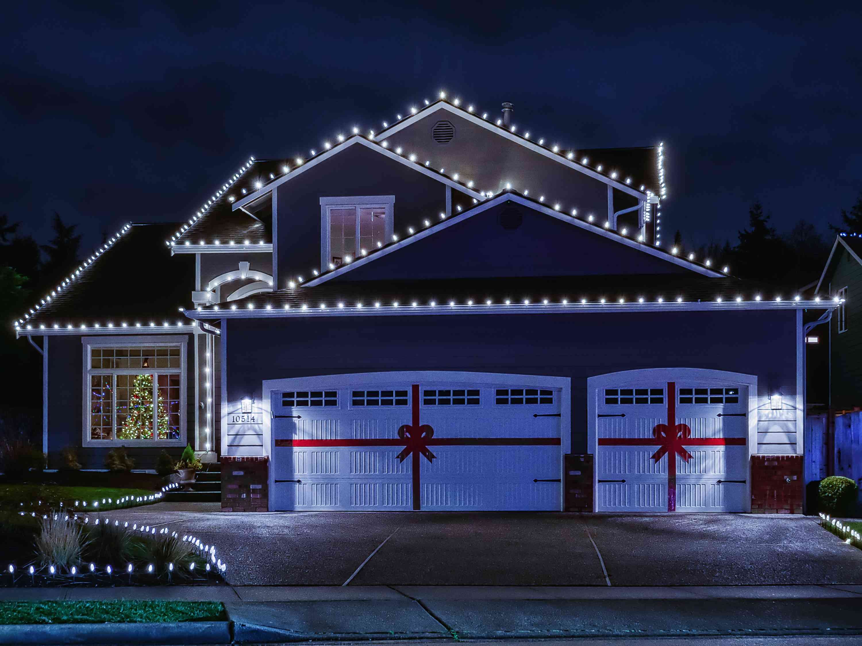 Roofline & Gutter Lighting
